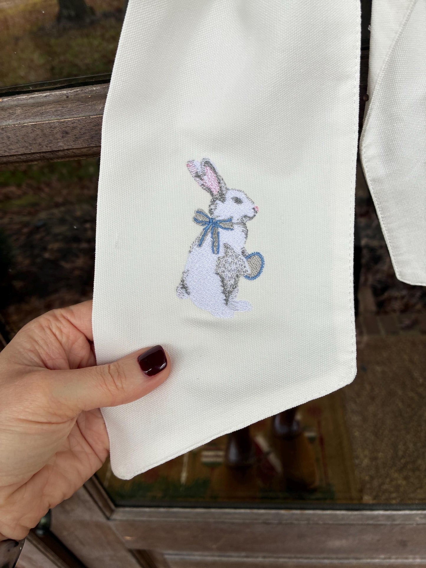 Wreath Sash Embroidered Vintage Easter Bunny